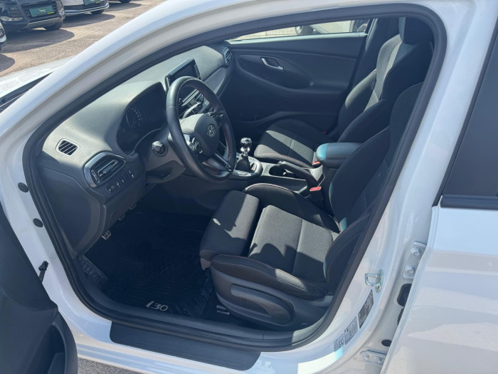 Hyundai i30 1.5 T-GDI 118 KW N-Line na operativní leasing
