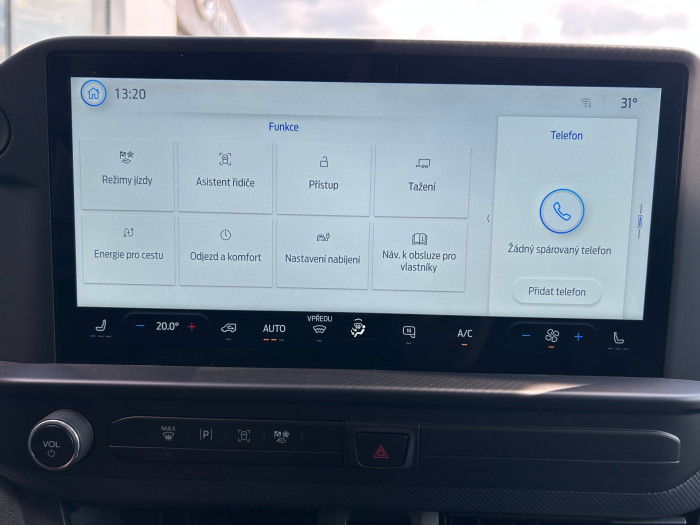 Custom 64kWh 100kW Trend 340 L1H1 na operativní leasing