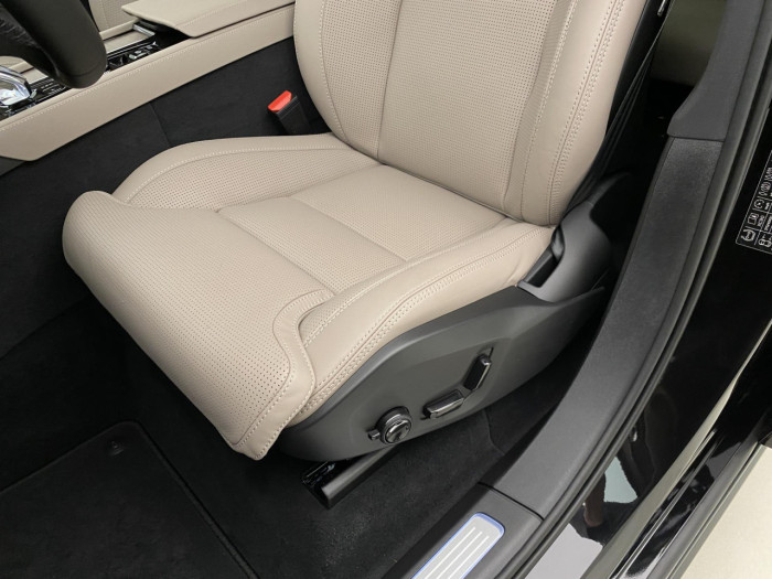 Volvo XC90 T8 AWD Plug-in BRIGHT PLUS 7m na operativní leasing