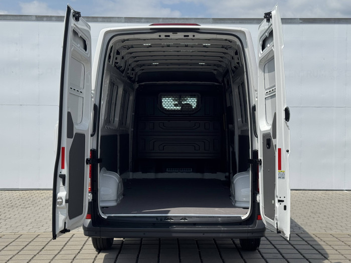 Volkswagen Crafter skříň DR 6G 2,0TDI / 103kW na operativní leasing