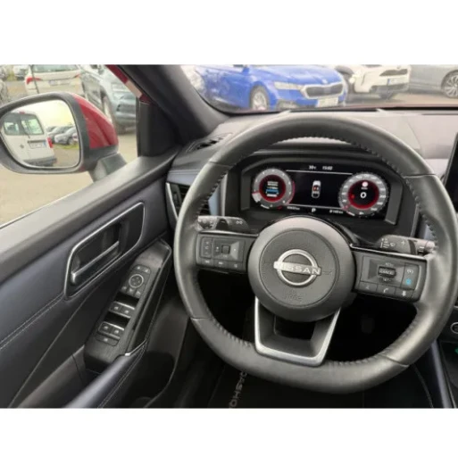 Nissan Qas. 1.3MHEV 158 X-Tr Tekna AT na operativní leasing