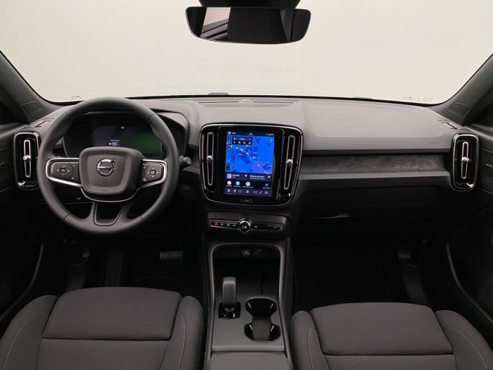 Volvo EX40 SINGLE MOTOR ELETRIC PLUS na operativní leasing