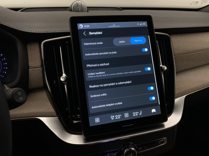 Volvo XC90 B5 AWD AUT BRIGHT PLUS na operativní leasing