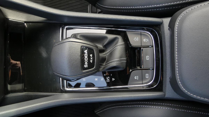 Škoda Kodiaq 2,0 TDI DSG 4x4 Sportline na operativní leasing