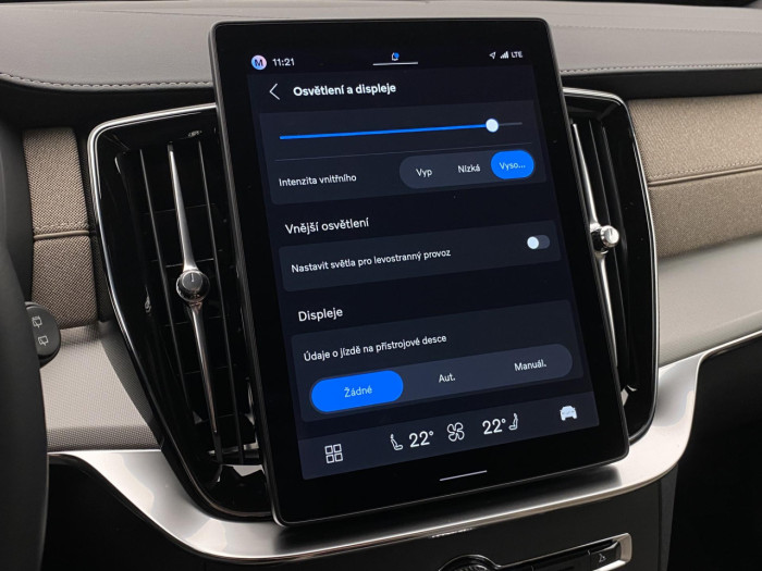 Volvo XC90 B5 AWD AUT CORE 7míst na operativní leasing