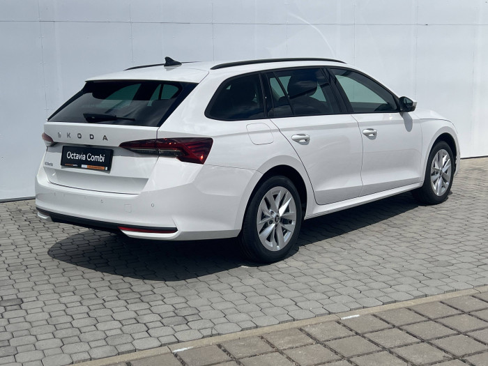 Škoda Octavia Combi Classic 6MP  1,5TSI / 110kW na operativní leasing