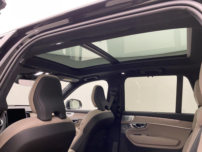 Volvo XC90 T8 AWD Plug-in BRIGHT ULTRA na operativní leasing