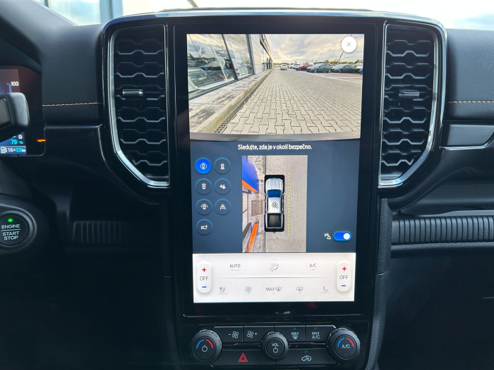 Ford WILDTRAK 2.3 Hybrid PHEV 205kW na operativní leasing