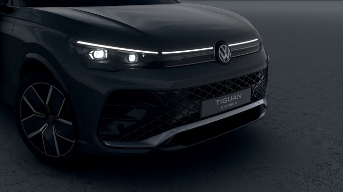 Volkswagen Tiguan R-Line People 200 kW eHybrid na operativní leasing