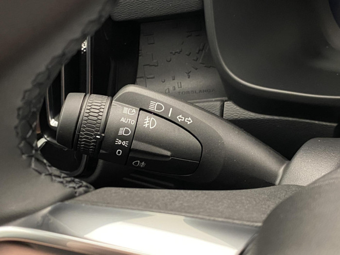 Volvo EX40 SINGLE MOTOR EXTENDED PLUS na operativní leasing