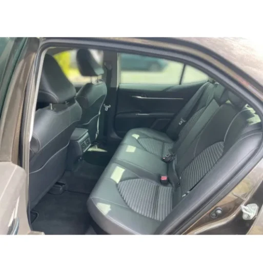 Toyota Camry 2.5 Hybrid Prestige AT na operativní leasing