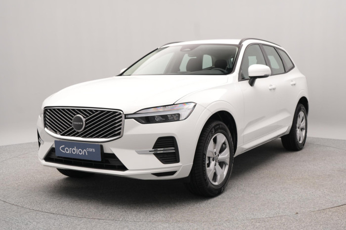 Volvo XC60 B5 AWD AUT ESSENTIAL na operativní leasing