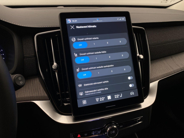 Volvo XC90 B5 AWD AUT BRIGHT PLUS na operativní leasing