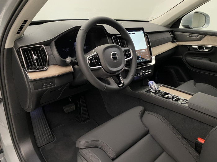 Volvo XC90 T8 AWD RECHARGE BRIGHT PLUS 7m na operativní leasing