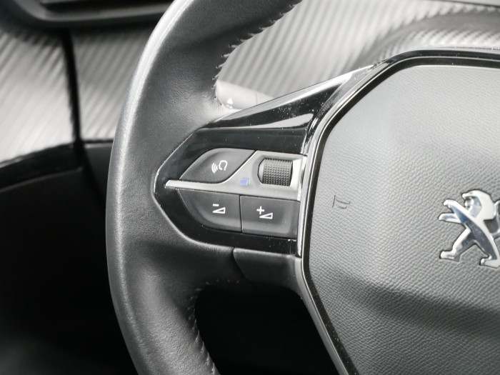Peugeot 2008 1.2 PureTech 84 kW Active na operativní leasing