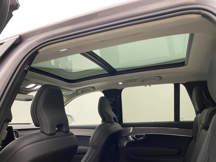 Volvo XC90 T8 AWD Plug-in BRIGHT ULTRA na operativní leasing