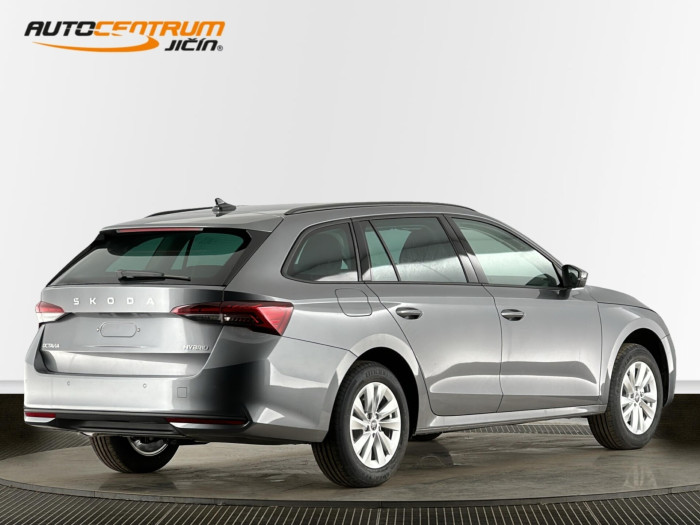 Škoda Octavia Selection 1,5 TSI Hybrid 110 kW DSG na operativní leasing