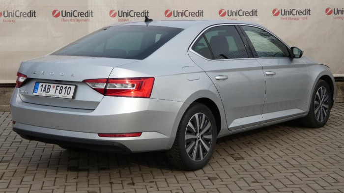 Škoda Superb 2,0 TDI DSG Style na operativní leasing
