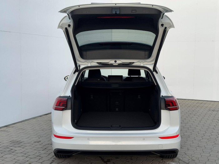 Volkswagen Golf Variant People 7DSG mHEV 1,5eTSI / 85kW na operativní leasing