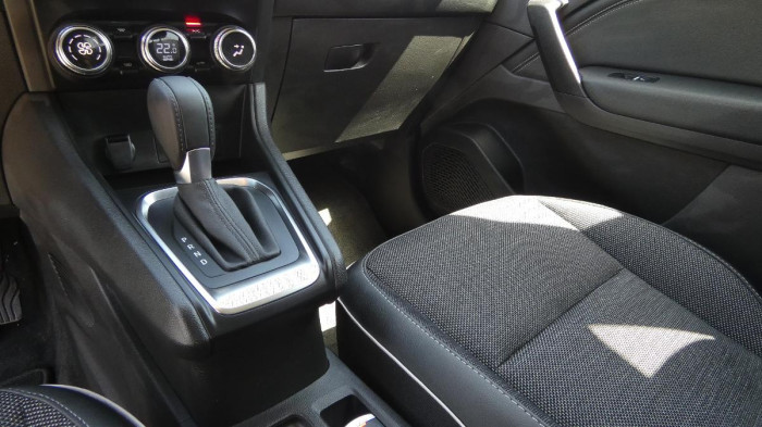 Renault Captur 1,3 TCe 140 Techno EDC na operativní leasing