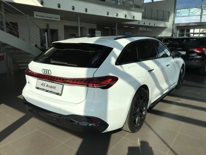 Audi A5 Avant 7STR 2,0TDI / 150kW na operativní leasing