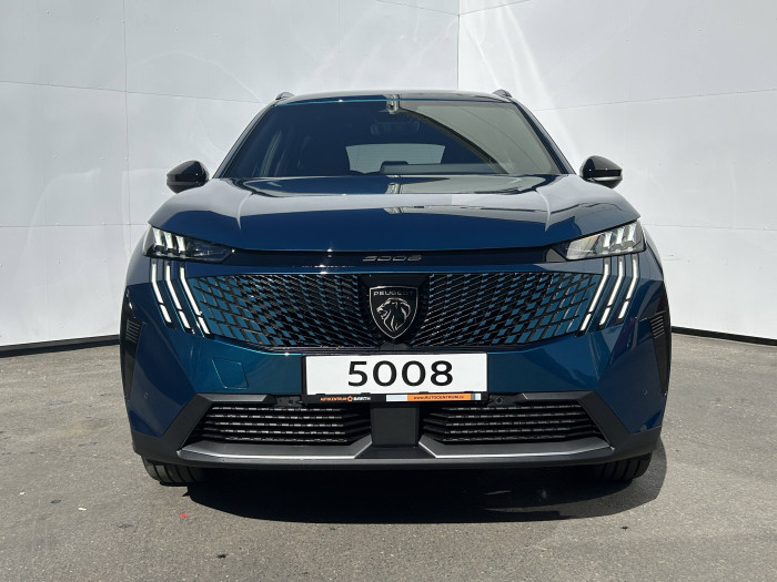 Peugeot 5008 GT e-DCS6 Hybrid / 107kW na operativní leasing