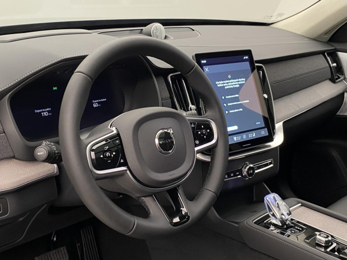 Volvo XC90 T8 AWD RECHARGE BRIGHT ULTRA na operativní leasing