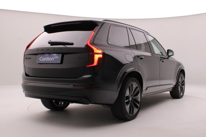 Volvo XC90 B5 AWD BLACK EDITION PLUS 7 na operativní leasing