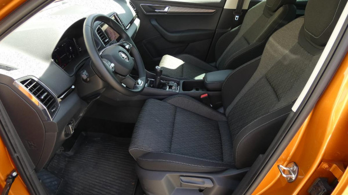 Škoda Karoq 1,5 TSI DSG Style na operativní leasing