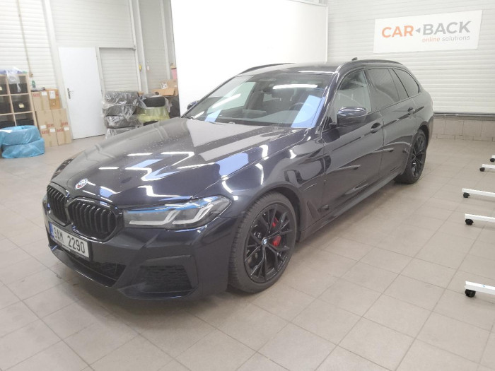 BMW Řada 5 540d Touring xDrive M Sport na operativní leasing
