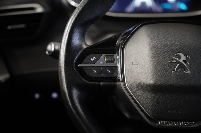 Peugeot 208 1.2 PureTech 74 kW na operativní leasing