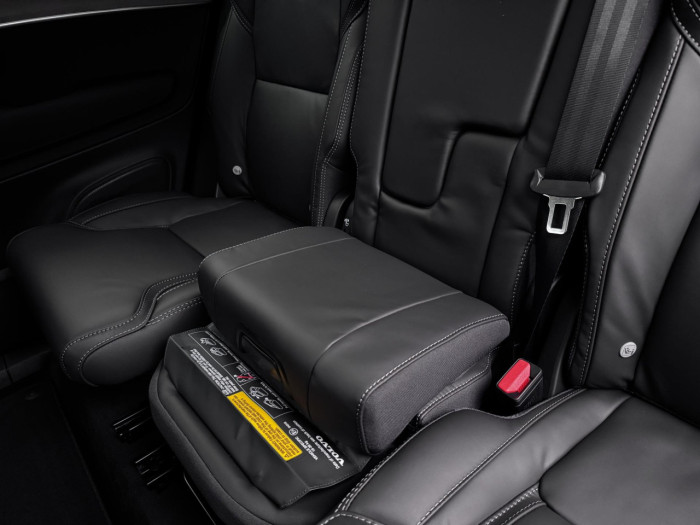 Volvo XC90 B5 AWD AUT BRIGHT ULTRA 7míst na operativní leasing