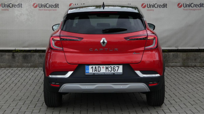 Renault Captur 1,3 TCe 140 Techno EDC na operativní leasing