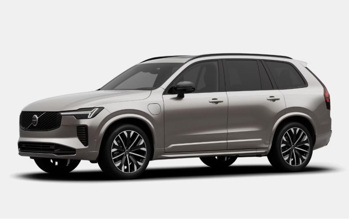 Volvo XC90 T8 AWD Plug-in DARK ULTRA 7 na operativní leasing