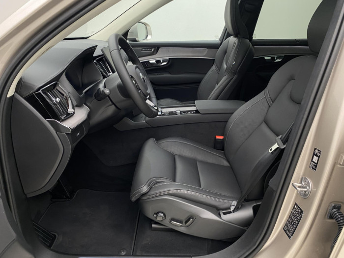 Volvo XC90 B5 AWD AUT BRIGHT ULTRA 7míst na operativní leasing