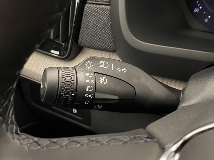 Volvo XC90 T8 AWD Plug-in BRIGHT PLUS 7m na operativní leasing