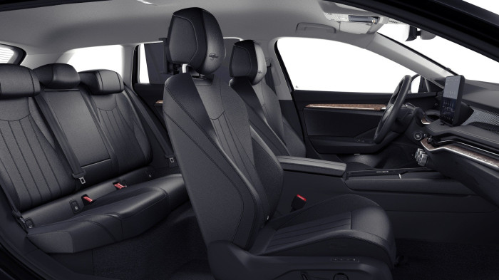 Škoda Superb 2.0 TSI L&K na operativní leasing