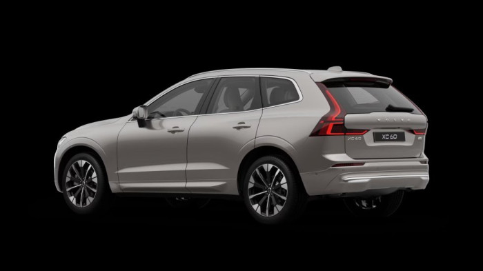 Volvo XC60 ULTRA BRIGHT, B5 AWD, 184+10 kW / 250+14 HP na operativní leasing