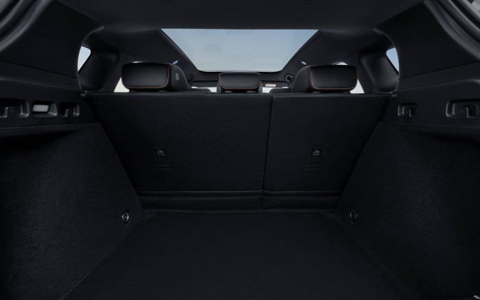 BYD DOLPHIN G DM-i Comfort  1,5 / 156kW na operativní leasing