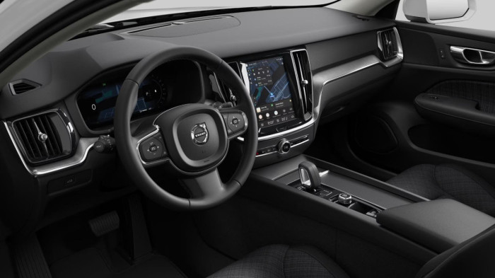 Volvo V60 B4 AUT CORE na operativní leasing
