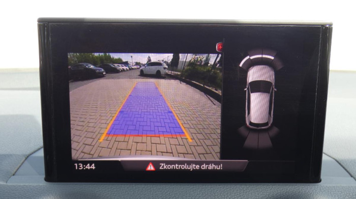 Audi Q2 1,5 TFSI S-line S-tronic na operativní leasing