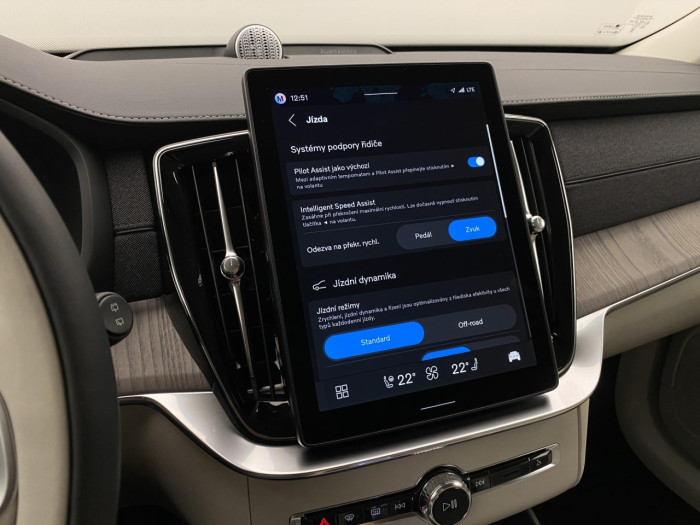 Volvo XC90 B5 AWD AUT BRIGHT PLUS 7míst na operativní leasing