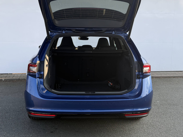 Škoda Superb Combi Sportline DSG 2,0TDI / 110kW na operativní leasing