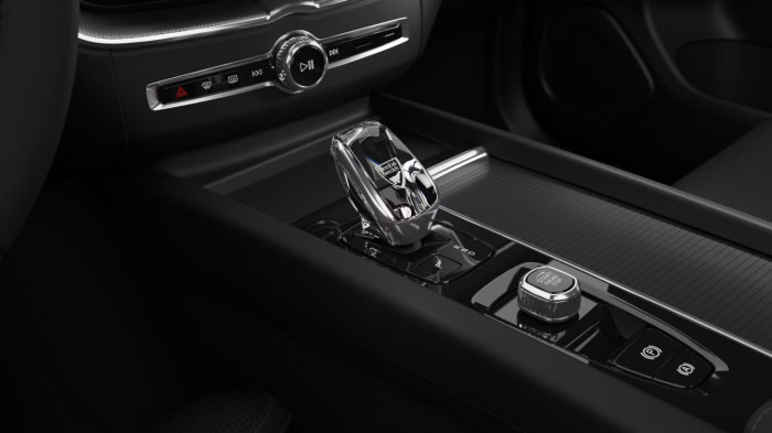 Volvo XC60 B5 AWD AUT BRIGHT PLUS na operativní leasing