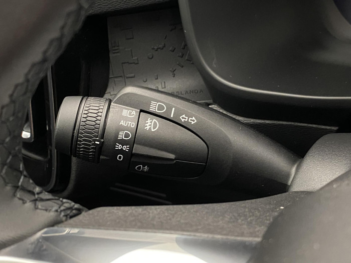 Volvo EX40 SINGLE MOTOR EXTENDED PLUS na operativní leasing