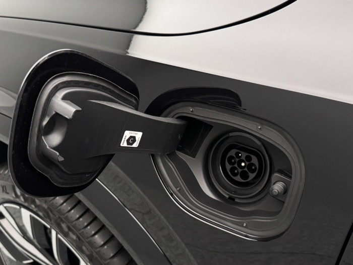 Volvo XC90 T8 AWD Plug-in BRIGHT PLUS 7m na operativní leasing