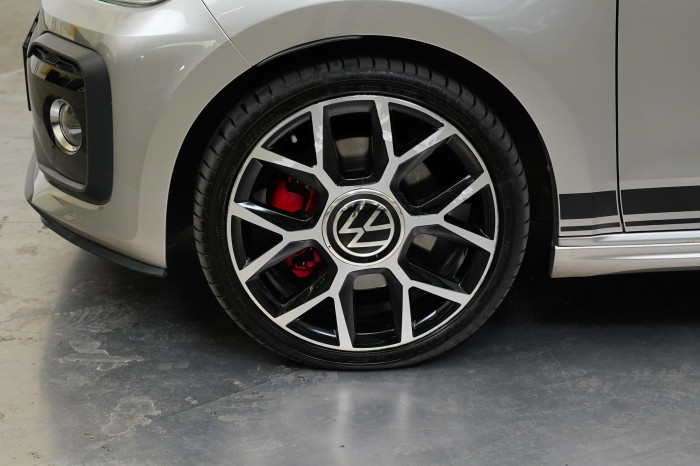 Volkswagen up! 1.0 TSI 85 kW GTI na operativní leasing