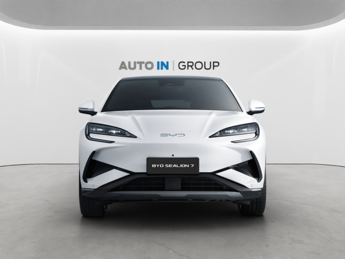 BYD Sealion 7 Excellence AWD na operativní leasing