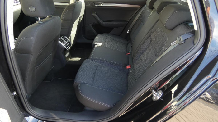 Škoda Superb Combi 2,0 TDI DSG Style na operativní leasing
