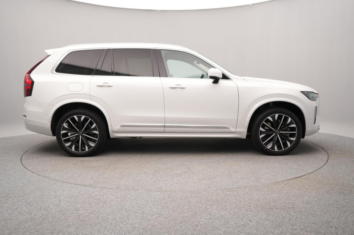 Volvo XC90 T8 AWD Plug-in BRIGHT PLUS 7m na operativní leasing